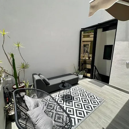 Nyaraló Modern Town House Near With Sunny Terrace Las Palmas de Gran Canaria